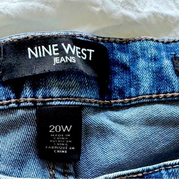 **Gently Worn Nine West Jeans** - Picture 2 of 2